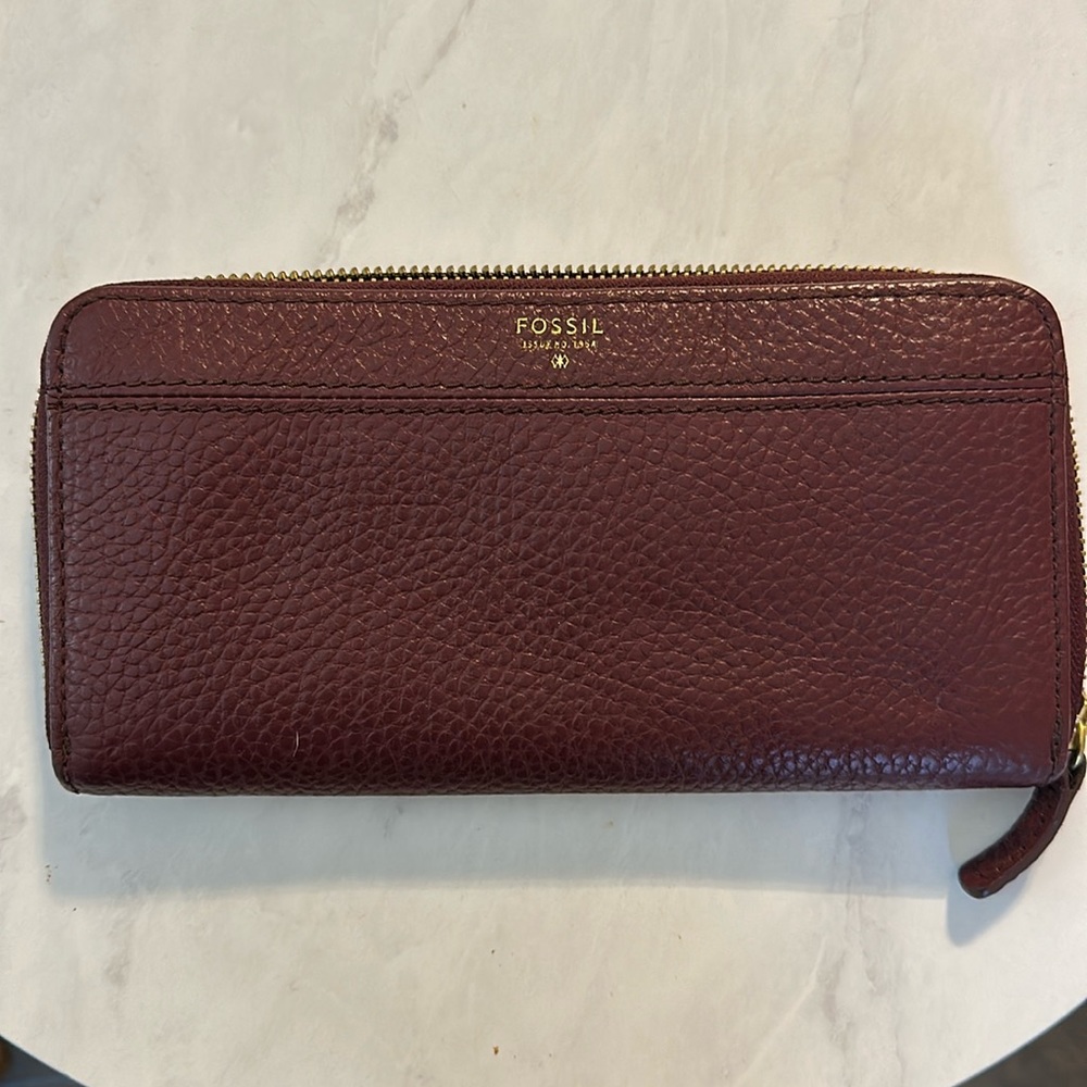Fossil Wallet - image 1